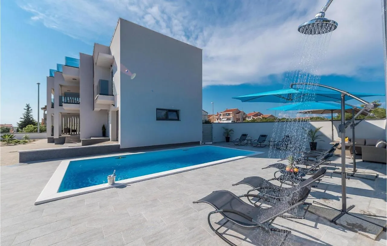 Villa Nika Zadar 0*,  Croatia